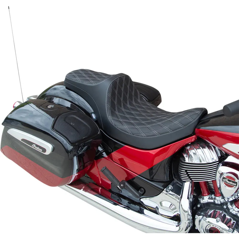 Drag Specialties Predator III -istuin mallille Indian 