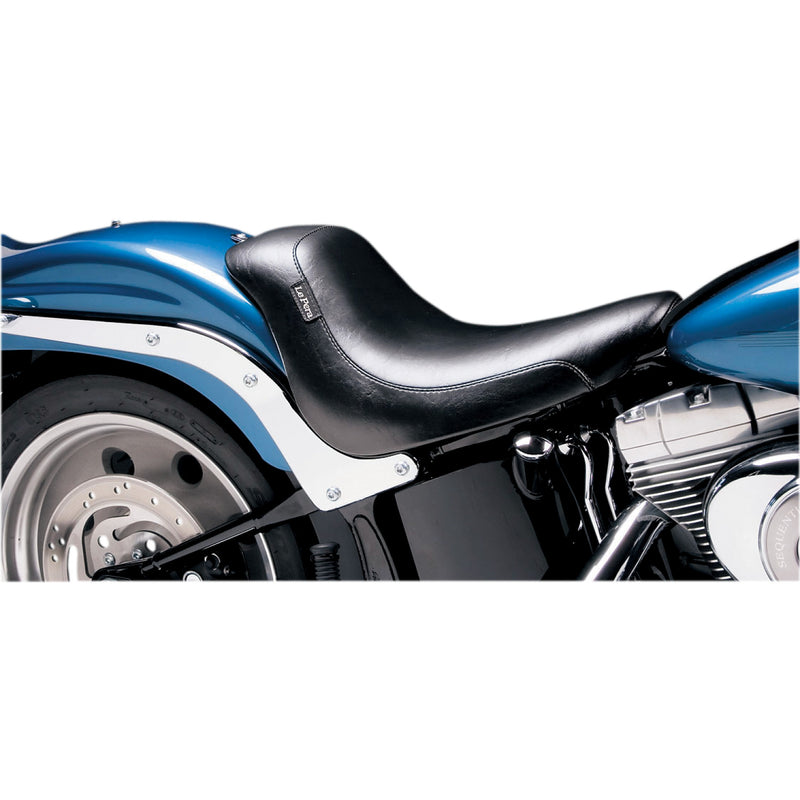 Le Pera Silhouette Solo Seat Harley-moottoripyörälle
