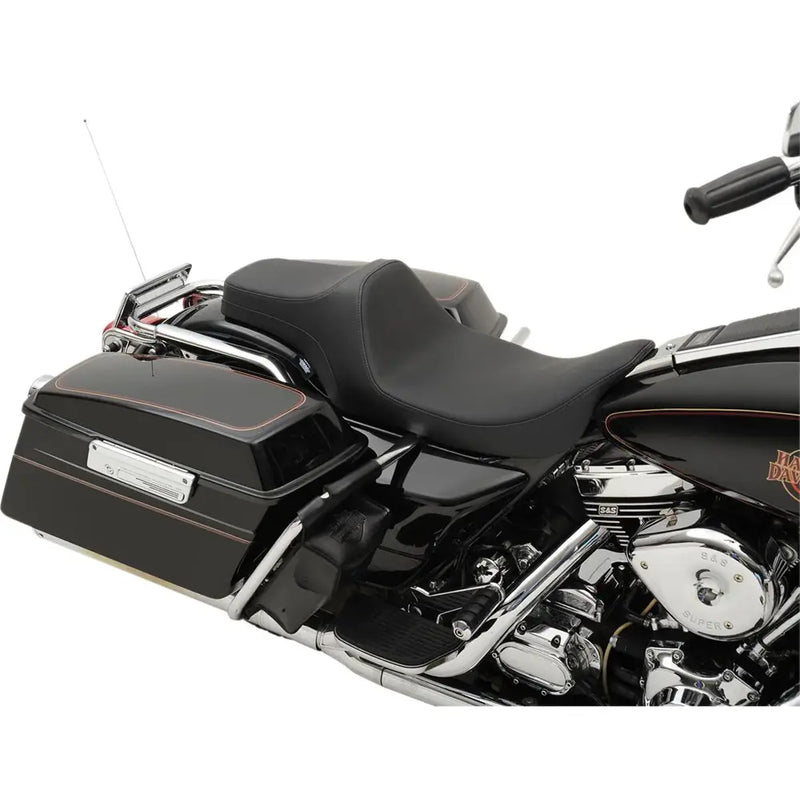 Drag Specialties Predator III -istuin Harleyyn 