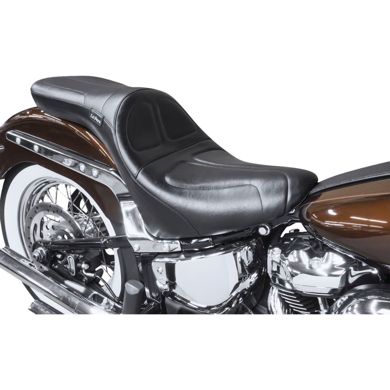 Le Pera Maverick-istuin Harley-moottoripyörään