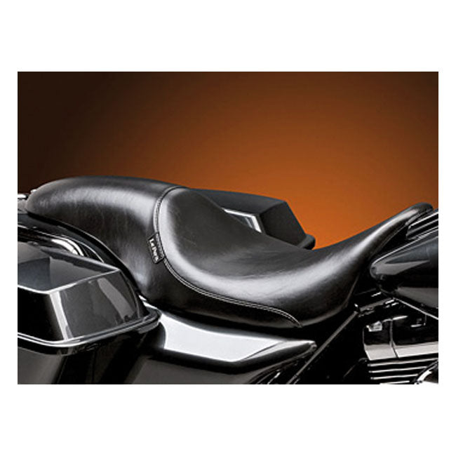 Le Pera Silhouette Full Lenght -istuin Harley-moottoripyörään