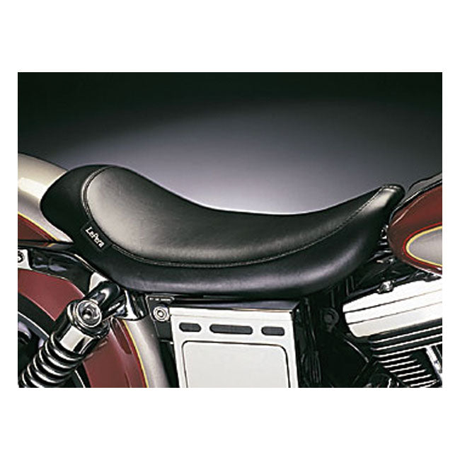 Le Pera Silhouette Solo Seat Harley-moottoripyörälle