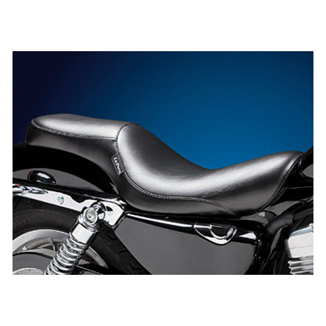 Le Pera Silhouette 2-Up -istuin Harley-moottoripyörään