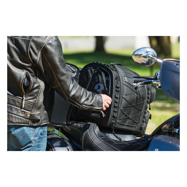 Kuryakyn Momentum Road Warrior 60L moottoripyörän satulalaukku