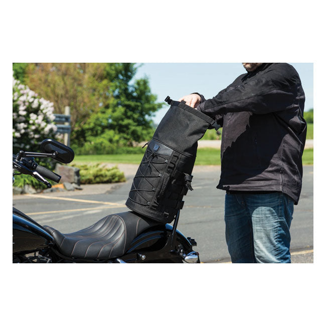 Kuryakyn Momentum Deadbeat 23L moottoripyörän sissy bar -matkalaukku