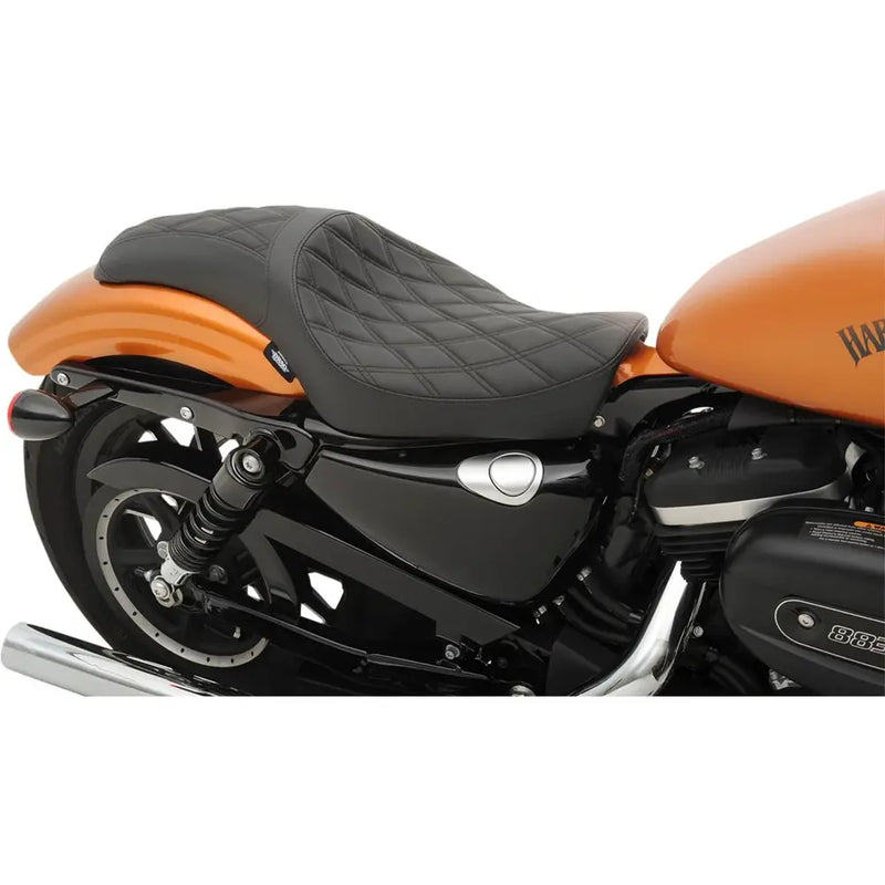 Drag Specialties Predator-istuin Harley-moottoripyörään