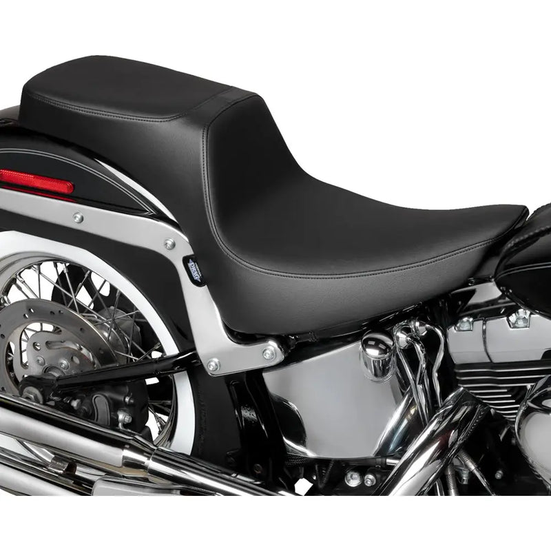 Drag Specialties Performance Predator 2-Up -istuin Harley-moottoripyörään