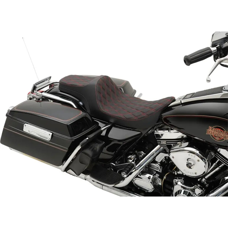 Drag Specialties Predator III -istuin Harleyyn 