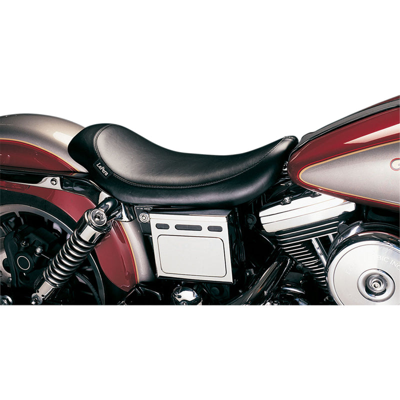 Le Pera Silhouette Solo Seat Harley-moottoripyörälle