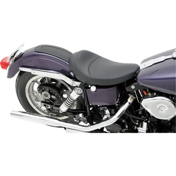 Drag Specialties Leveä yksipaikkainen istuin Harley-moottoripyörään