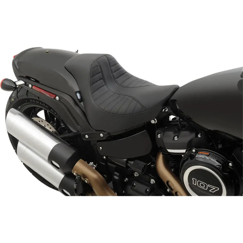 Drag Specialties EZ-ON Solo-istuin Harleylle 