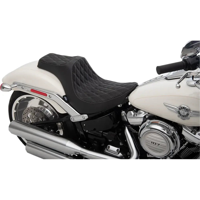 Drag Specialties Predator III -istuin Harleyyn 