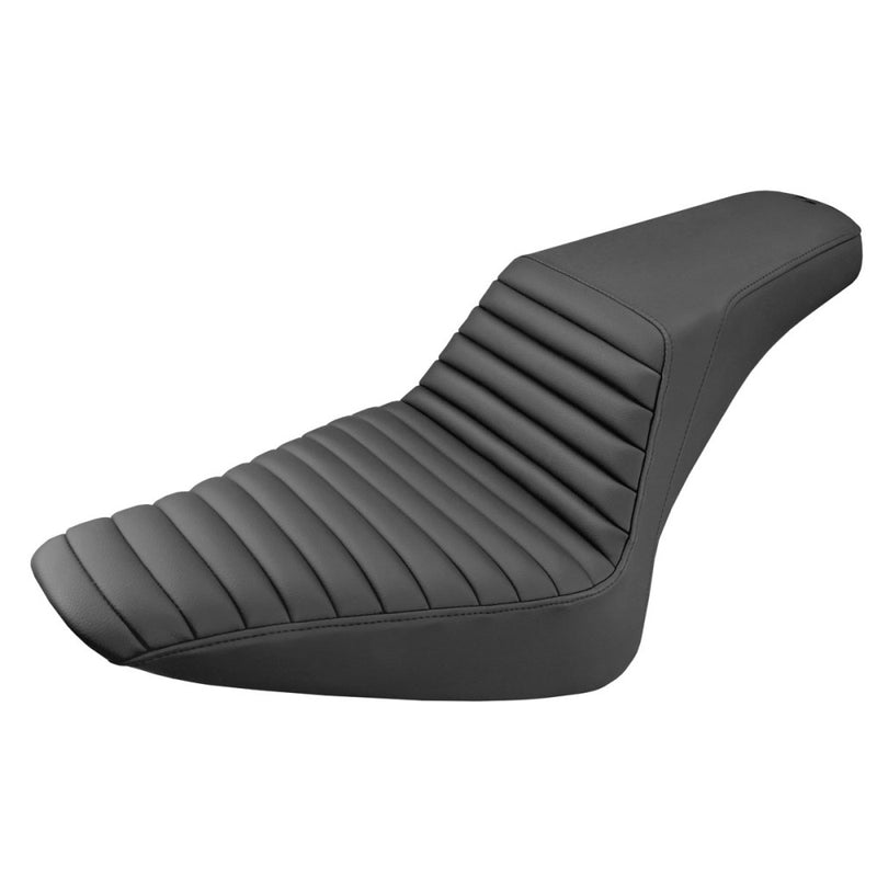 Saddlemen Step-Up Front Tuck-n-Roll Harleylle Step-Up Front Tuck-n-Roll Harleyyn