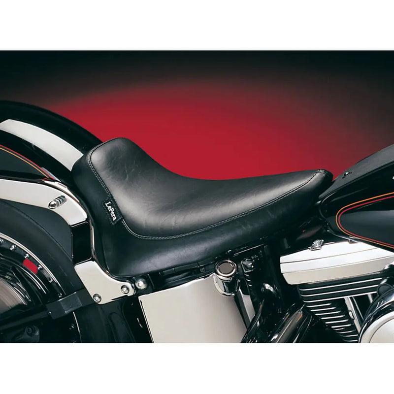 Le Pera Silhouette Solo Seat Harley-moottoripyörälle