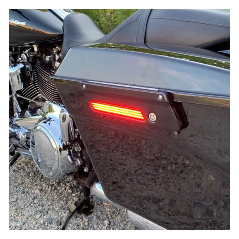 Custom Dynamics Kaksitehoiset satulalaukun salvat LED-valot Harley-moottoripyörille