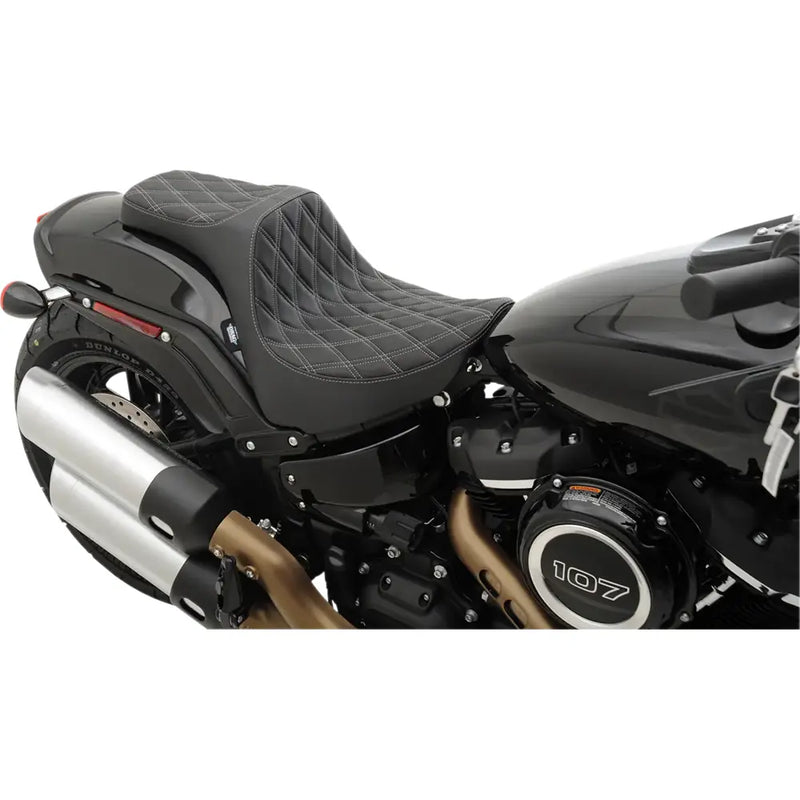 Drag Specialties Predator III -istuin Harleyyn 