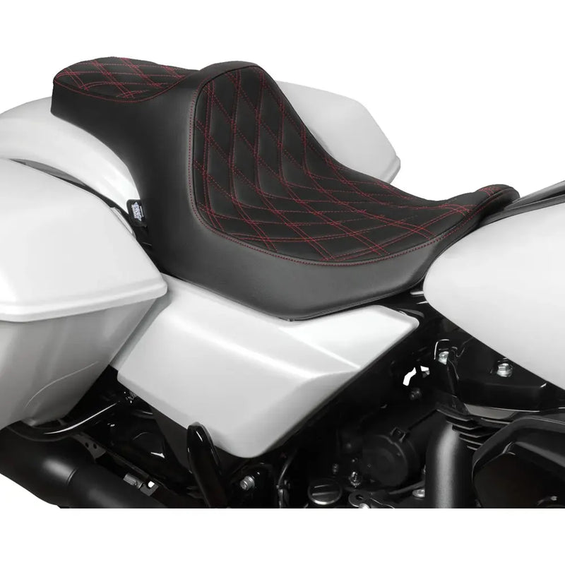 Drag Specialties Predator III -istuin Harleyyn 