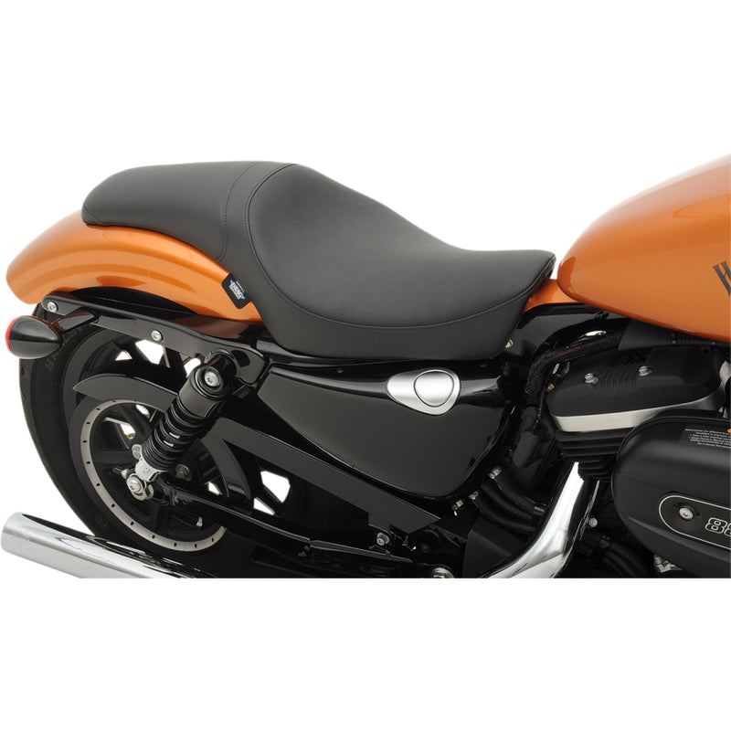 Drag Specialties Predator-istuin Harley-moottoripyörään