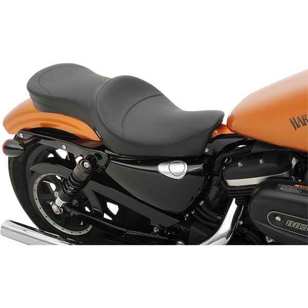 Drag Specialties Double Bucket 2-Up -istuin Harley-moottoripyörään