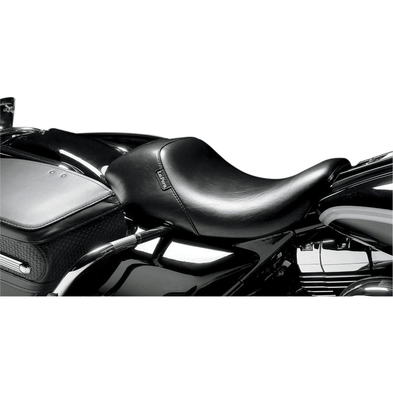 Le Pera Bare Bones Up Front -yksittäisistuin Harley-moottoripyörään