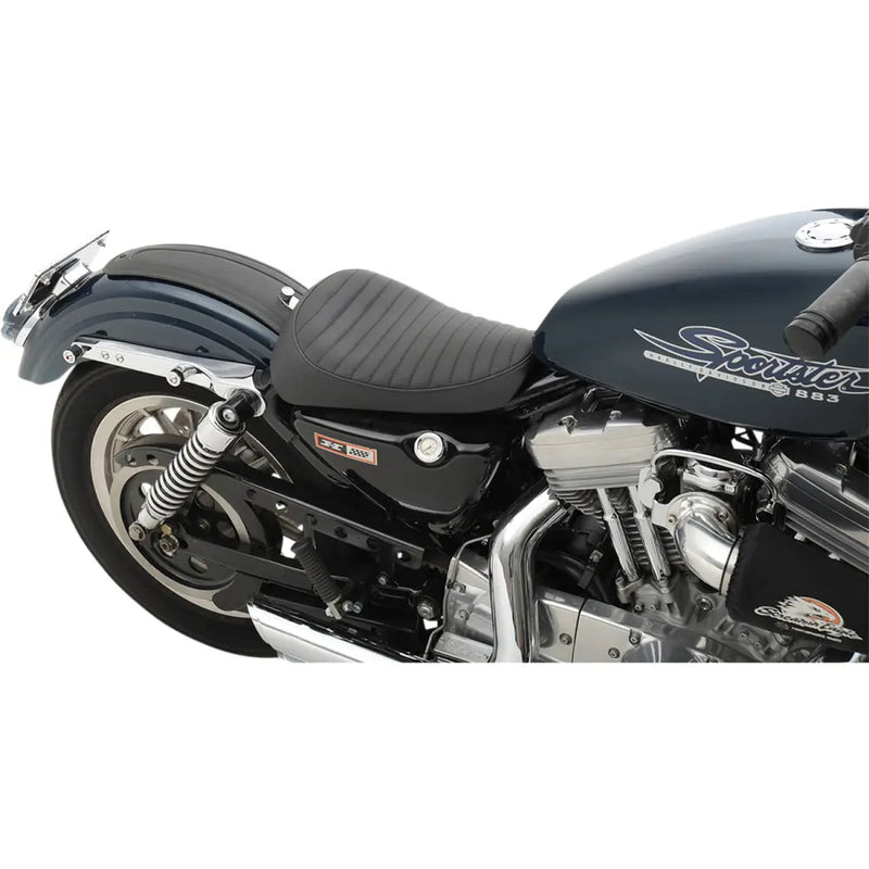 Drag Specialties Solo-istuin Harley-moottoripyörään