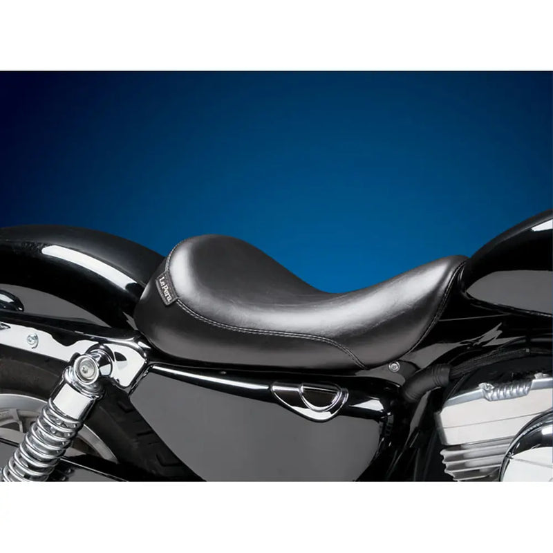 Le Pera Silhouette Solo Seat Harley-moottoripyörälle