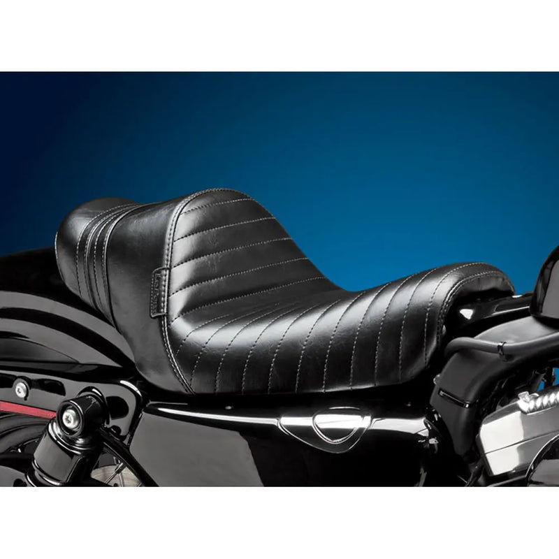 Le Pera Stubs Spoiler Solo Seat Harley-moottoripyörälle