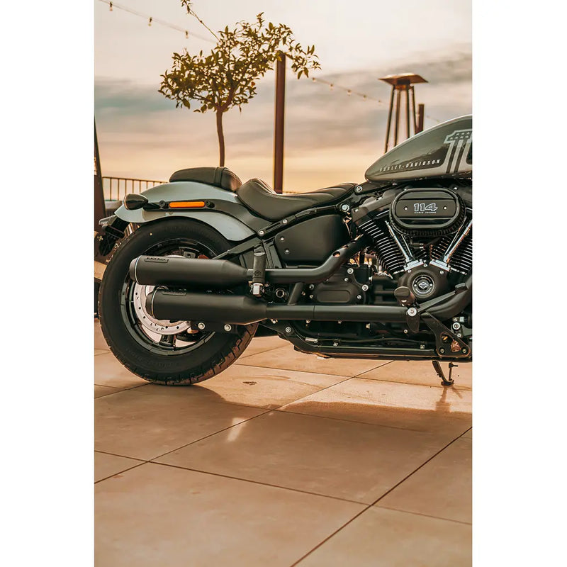 Black Duck Bombardier EC Euro-hyväksytyt Slip-On äänenvaimentimet Harleylle.