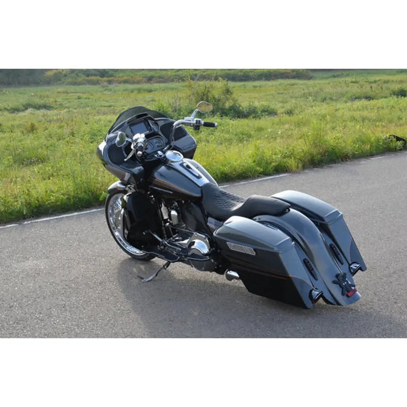 Tommy & Sons 4" venytetyt satulalaukun rungot Harleyyn