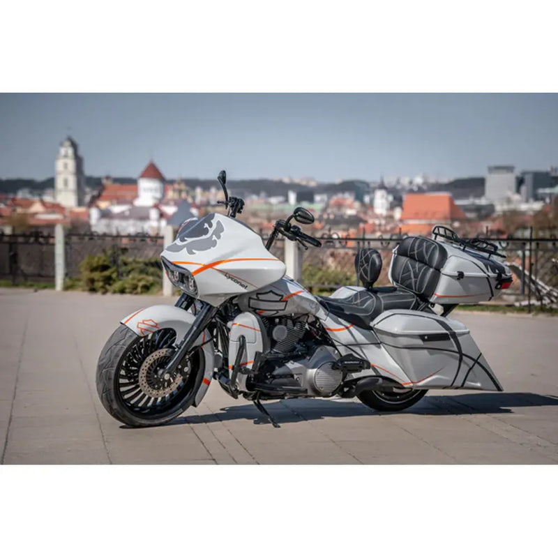 Tommy & Sons Magnus 7" venytetty satulalaukun runko Harleylle