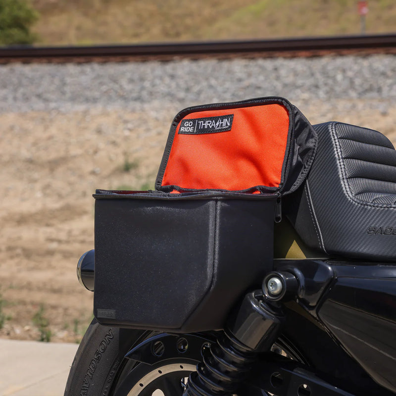 Thrashin Supply Mini Essential 8L heitettävät moottoripyörän satulalaukut