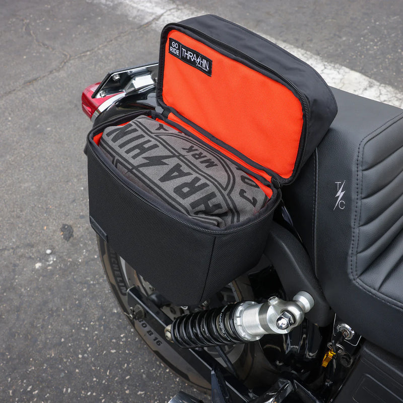 Thrashin Supply Essential Base 10L heitettävät moottoripyörän satulalaukut