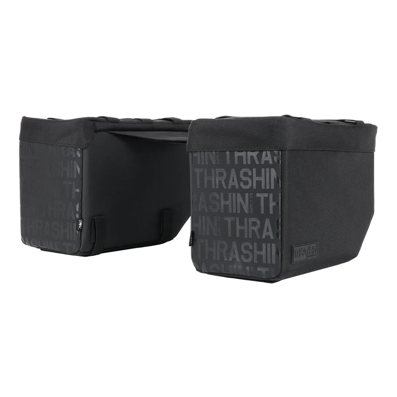 Thrashin Supply Essential Base 10L heitettävät moottoripyörän satulalaukut
