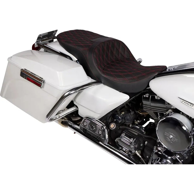 Drag Specialties Freedom Touring Istuin Harley-moottoripyörään