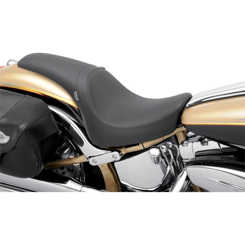 Drag Specialties Predator-istuin Harley-moottoripyörään