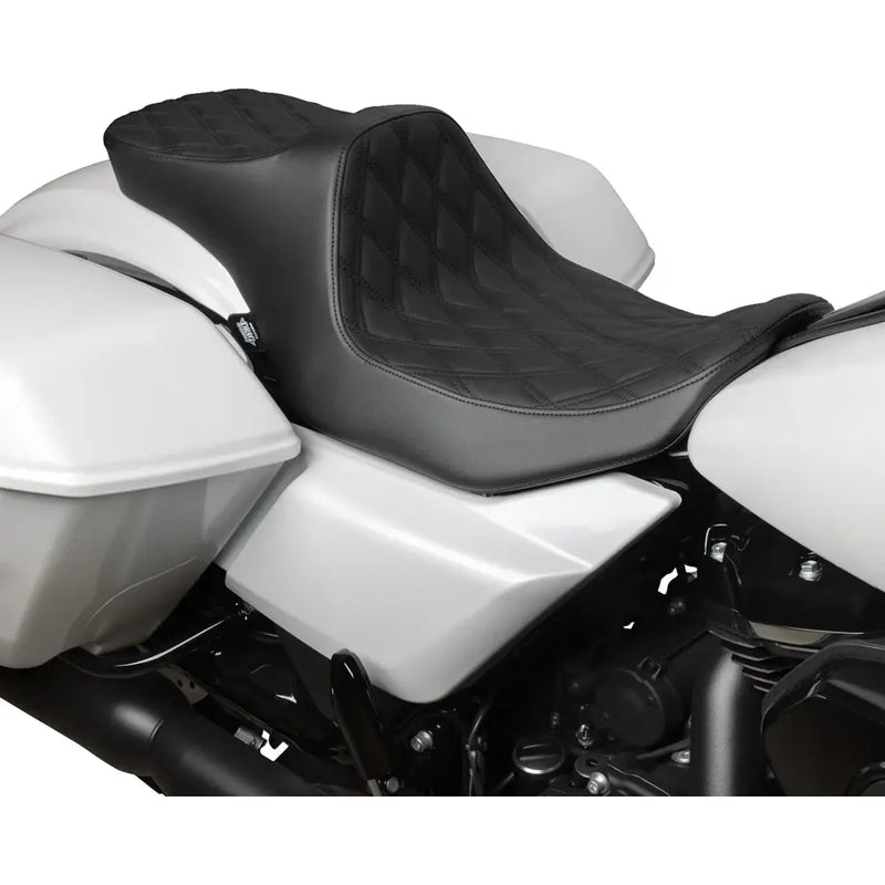 Drag Specialties Predator III 2-Up -istuin Harley-moottoripyörään