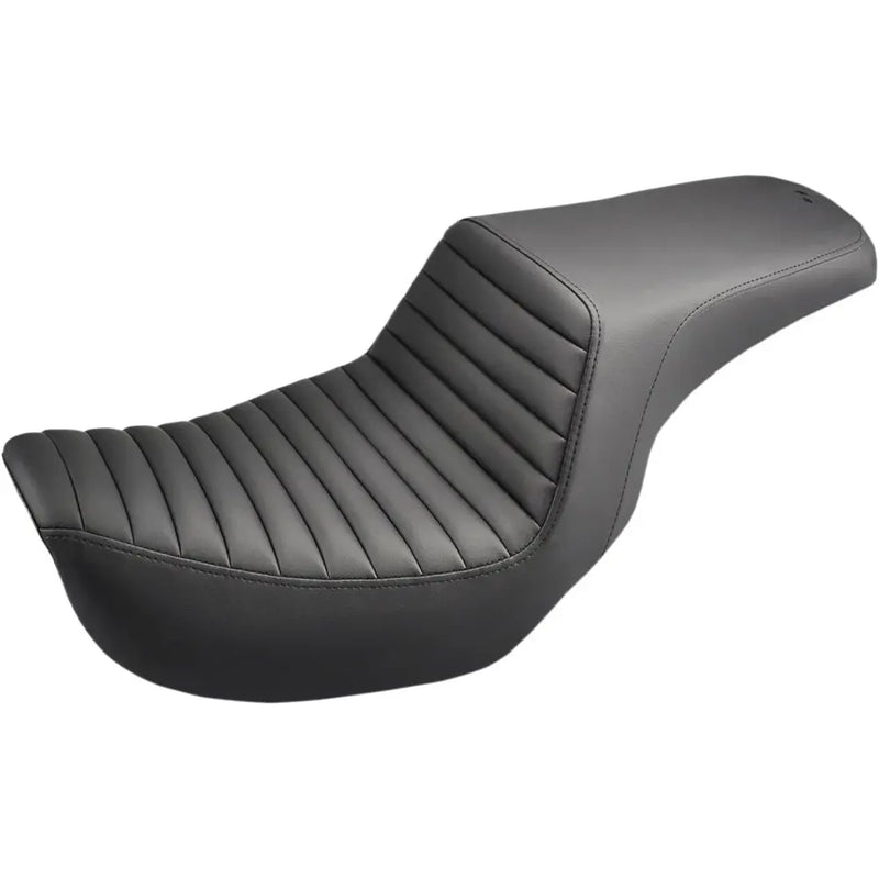 Saddlemen Step-Up Front Tuck-n-Roll Harleylle Step-Up Front Tuck-n-Roll Harleyyn