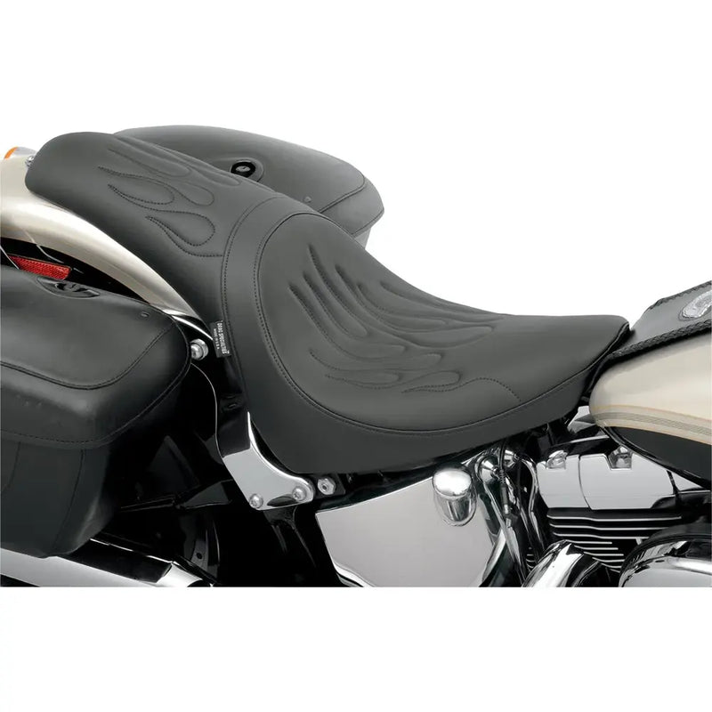 Drag Specialties Predator-istuin Harley-moottoripyörään