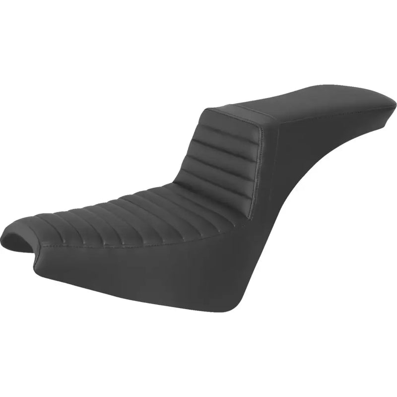 Saddlemen Tour Step-Up Motorcycle Seat for Harley 18-25 Softail Street Bob / Standard / Without Backrest / Tuck-n-Roll  - Customhoj